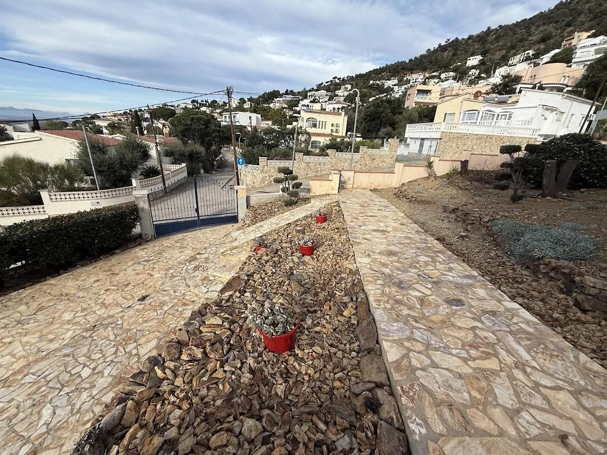 Awaydays - Mas Fumats 1 - Apartment With Pool Selva de Mar Spain